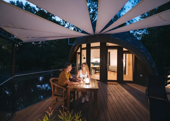 Lombhaz * Tiszaorveny